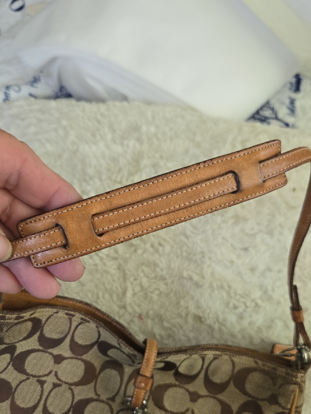 Coach Signature Clip Vintage  Canvas Shoulder Bag in Brown/Tan - Picture 8 of 12